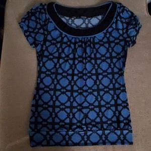 Medium womens casual dress shirt